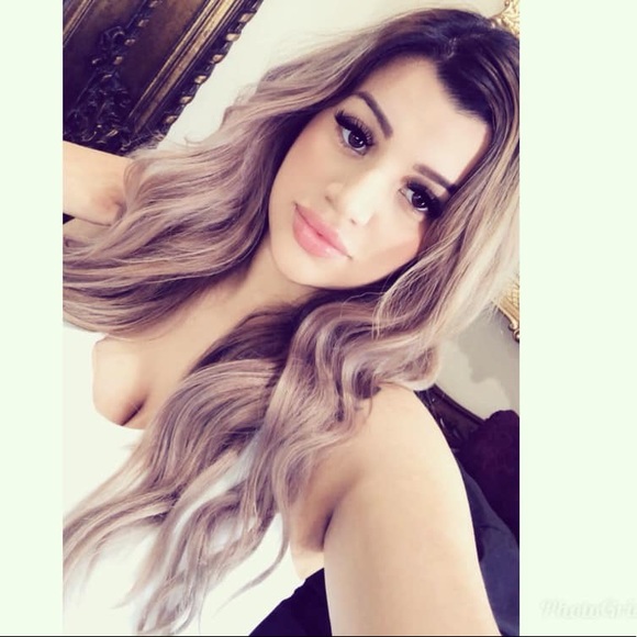 Meet your Posher, Yesenia - Picture 2 of 2